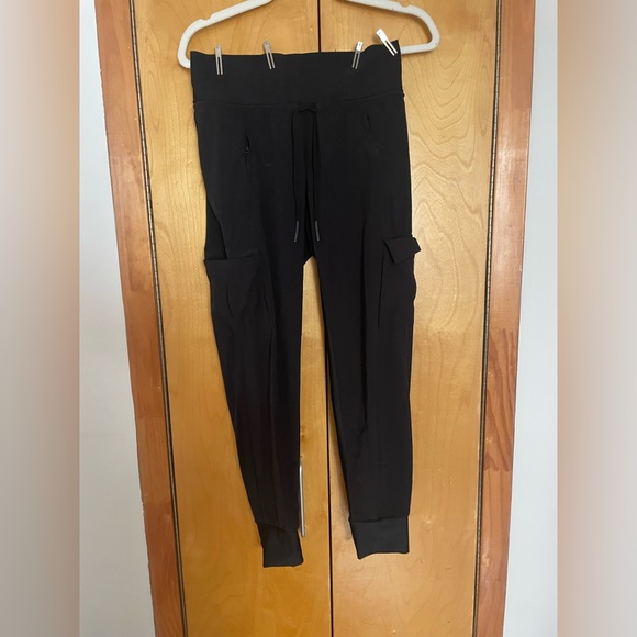 Athleta Cargo Joggers size 0 - Picture 3 of 3